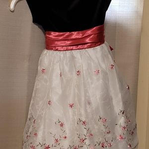Girls dress